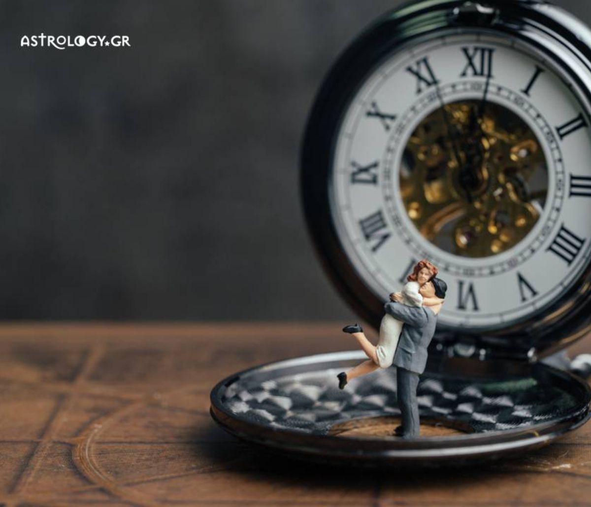 Το δυνατό σημείο κάθε ζωδίου που κρατάει ζωντανή τη σχέση του!