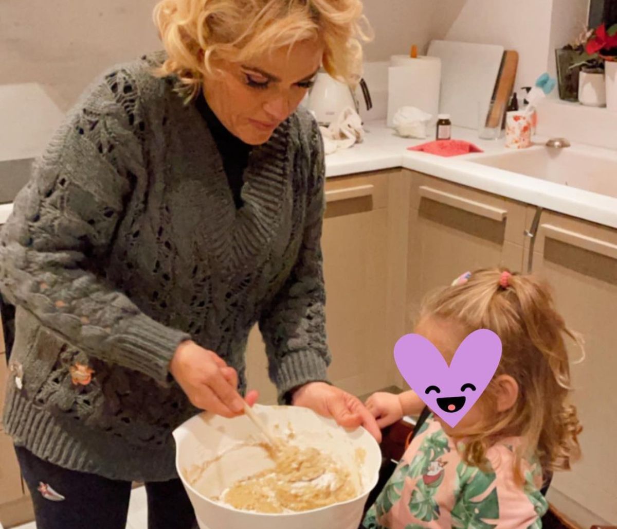 Τζένη Μπότση: Τα παιχνίδια της μικρής Αλίκης στο νοσοκομείο