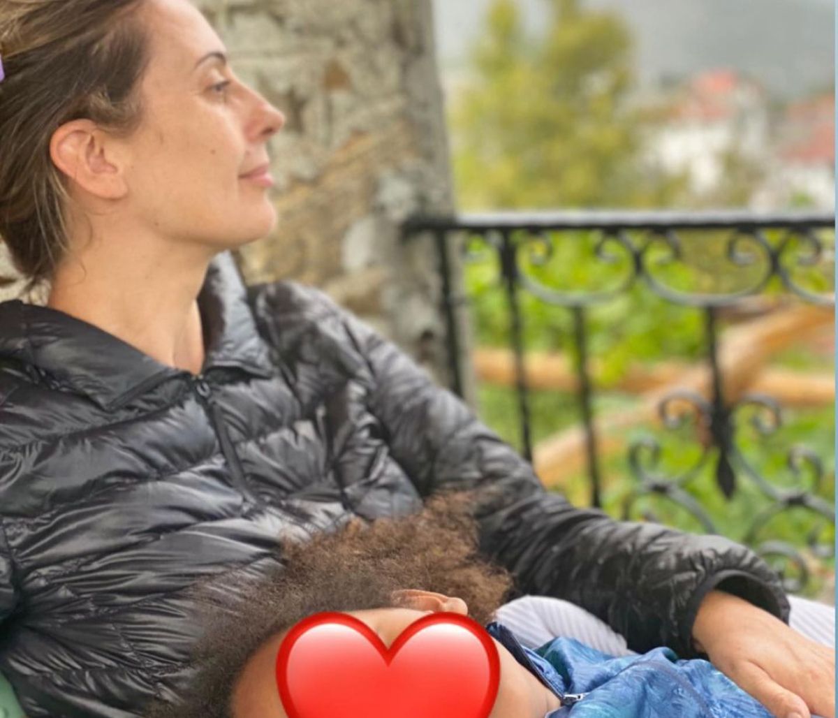 Βίκυ Βολιώτη: Η ανάρτηση με τα πεθερικά της και τη μικρή Άννα - Τι έγραψε