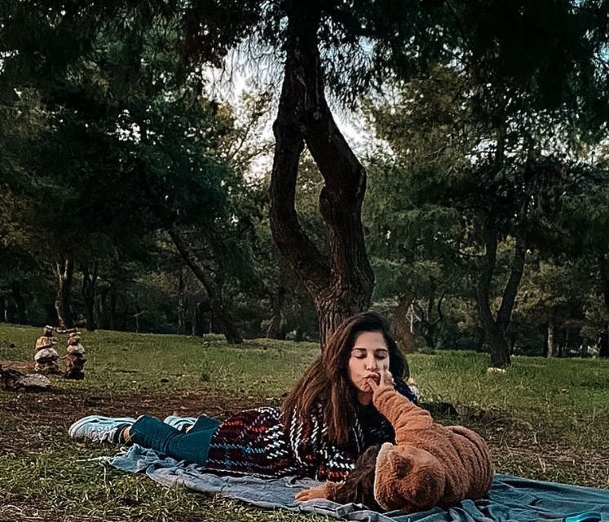 Η Κατερίνα Παπουτσάκη σε μια απίθανη φώτο με τον γιο της