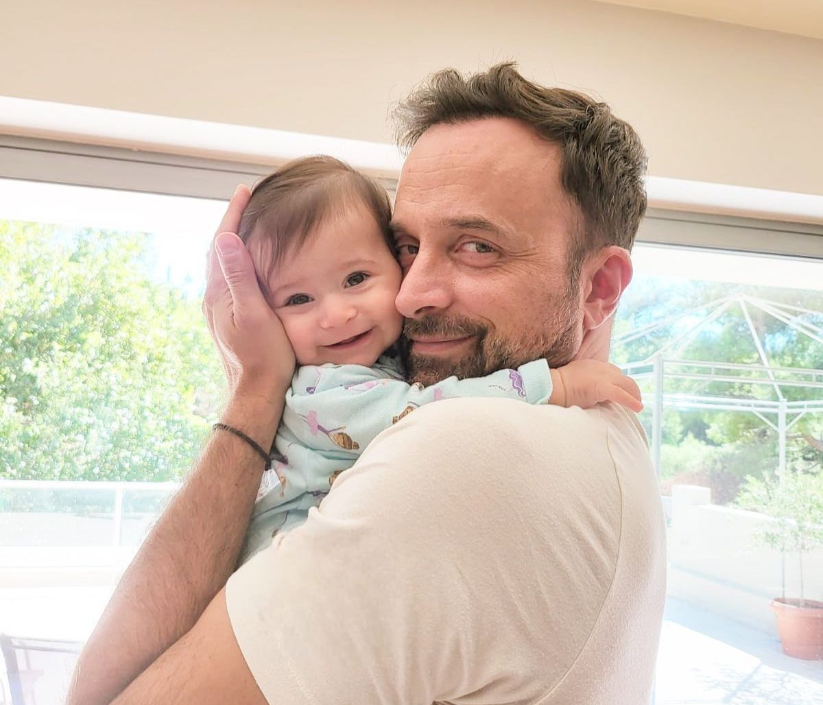 Γιώργος Λιανός: Σκέτη γλύκα η μικρή του κόρη - Δείτε τους στον Άγιο Δομίνικο