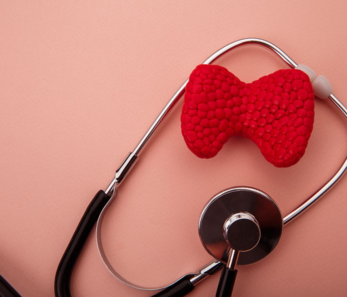 Θυρεοειδής που δεν λειτουργεί σωστά: Ποιες είναι οι πρώτες ενδείξεις (εικόνες)