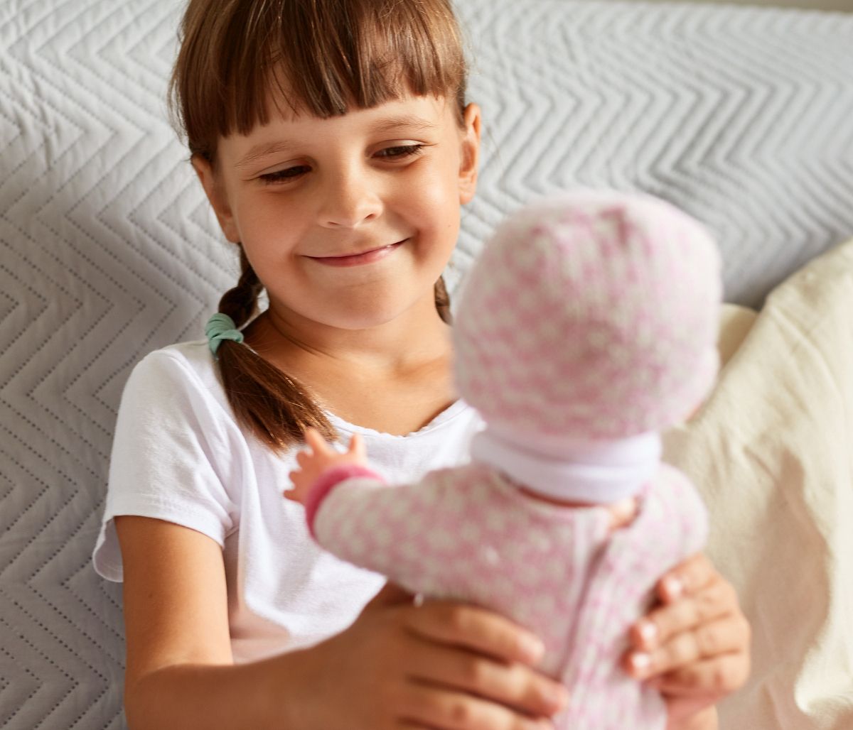 Έρευνα: Το παιχνίδι με κούκλες ενισχύει την εκφραστικότητα των παιδιών