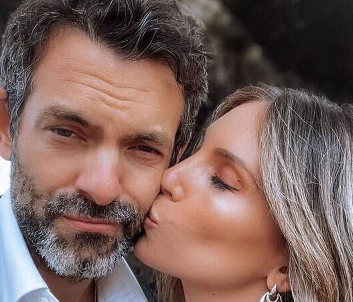 Οικονομάκου - Μιχόπουλος: Αυτό είναι το τεράστιο σπίτι τους με τα 2 σαλόνια, το τζάκι και τον κήπο