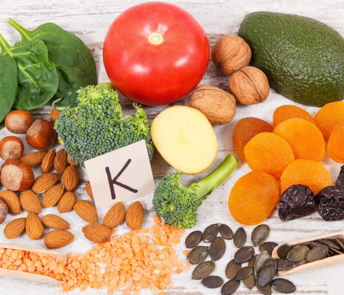 Βιταμίνη Κ: Ποιες παθήσεις προλαμβάνει η επαρκής πρόσληψη (εικόνες)