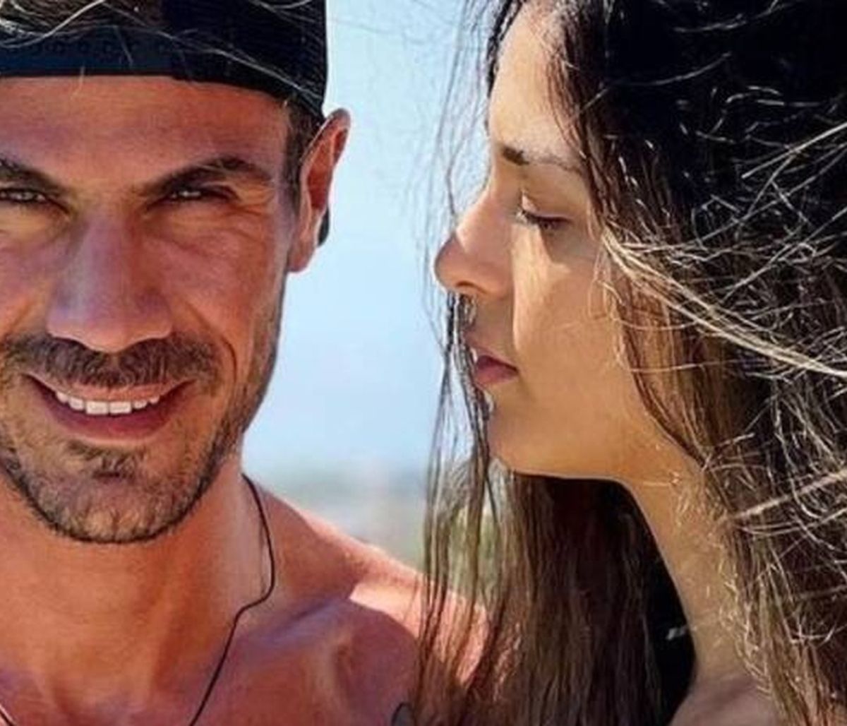 Άκης Πετρετζίκης: Θα γίνει μπαμπάς για δεύτερη φορά - Περιμένουν κοριτσάκι!