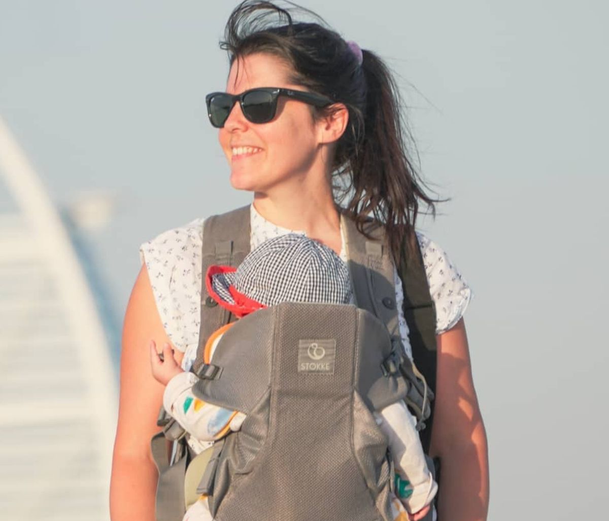 Ηλέκτρα Αστέρη: Θηλάζει την κόρη της ενώ κάνουν σαφάρι στην Ινδία