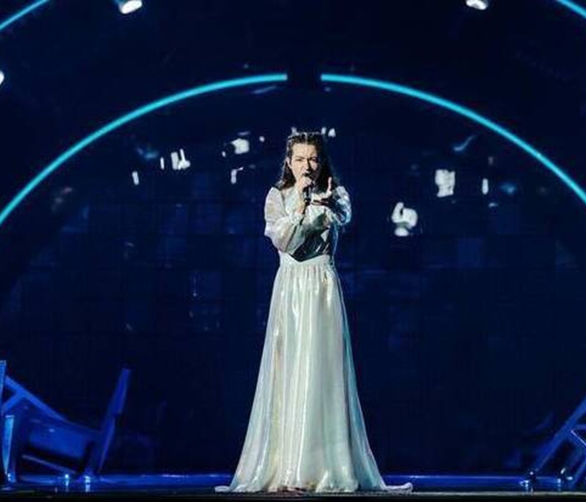 Eurovision 2022: Η ρατσιστική ερώτηση που έφερε σε δύσκολη θέση την Αμάντα