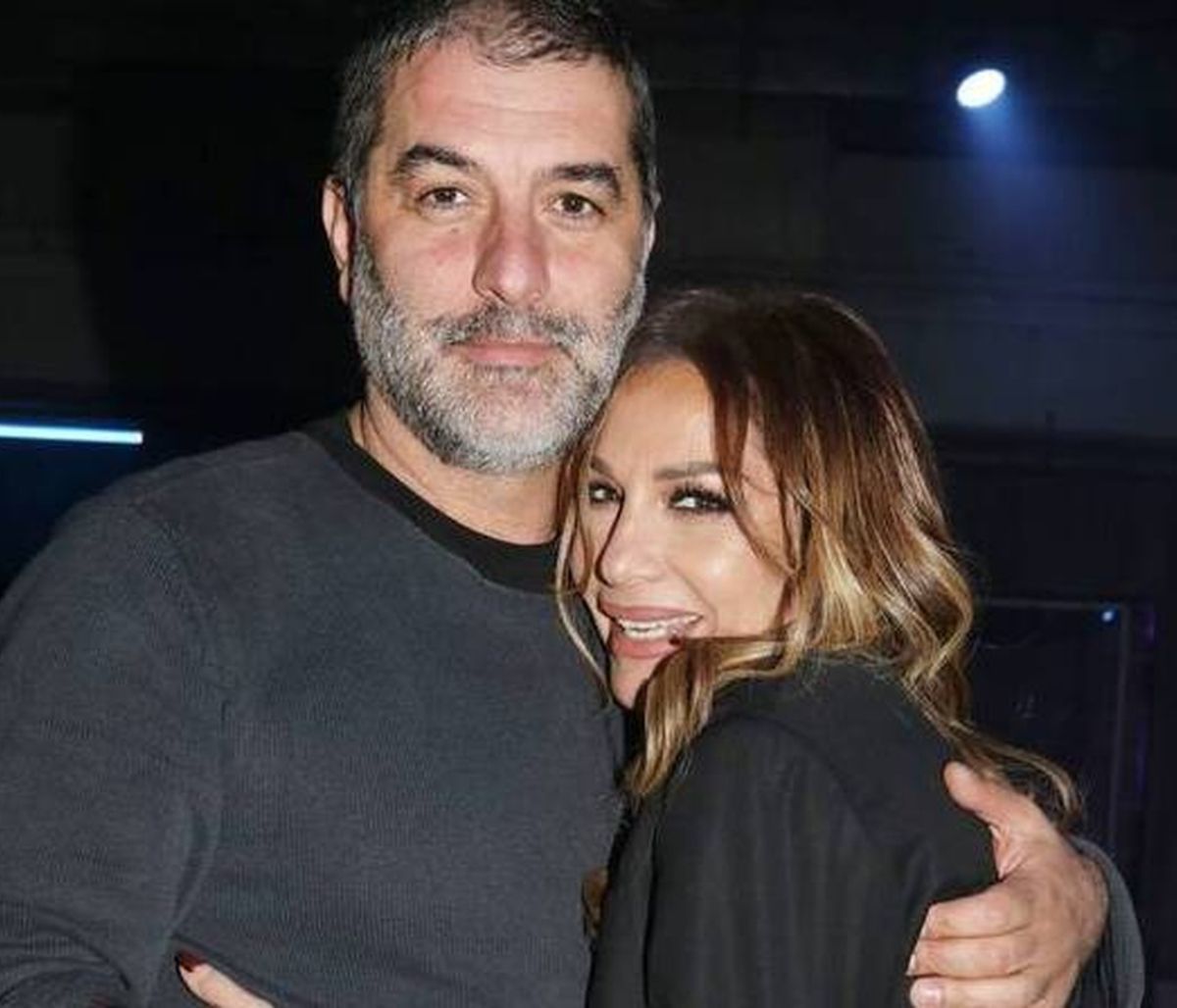 Βανδή – Μπισμπίκης: Ανταλλάσσουν φιλιά και ζουν στο έπακρο τον έρωτά τους