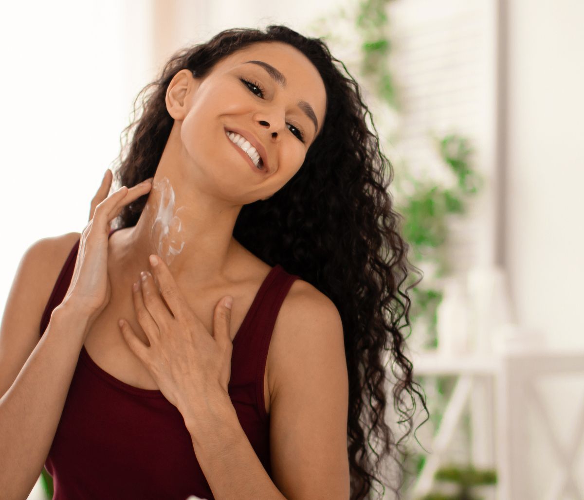 Ομορφιά για μαμάδες: Τρεις σπιτικές μάσκες για την περιποίηση του λαιμού