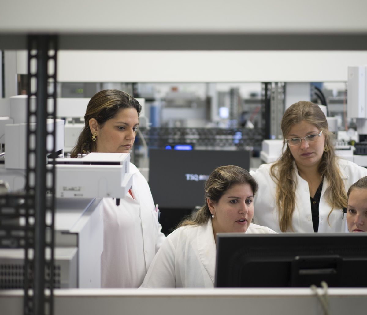 Ευλογιά των πιθήκων: Χωρίς φρένο η εξάπλωση - Επανέρχονται μάσκες, καραντίνες και εμβόλια