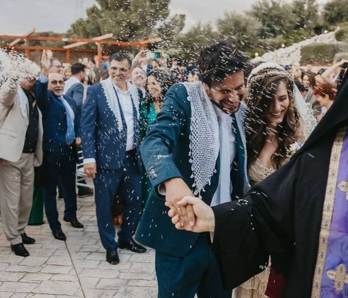 Μαρία Τζομπανάκη: Η επική ατάκα για τον γάμο του Ορφέα, η βροχή και η αποκάλυψη για το γλέντι!