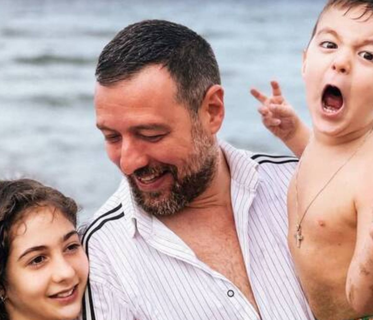 Μάνος Παπαγιάννης: Έχει έρωτα με την κόρη του και μας το έδειξε με μια φώτο