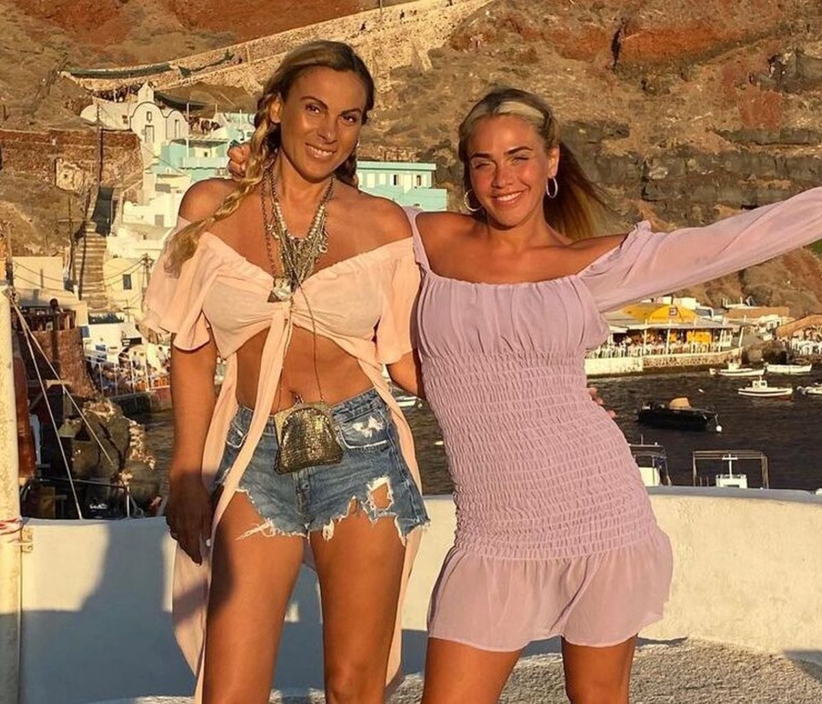 Ζώζα Μεταξά: Αυτός είναι ο σύντροφός της, με τον οποίο μετρούν χρόνια σχέσης- Οι κοινές τους φωτό!