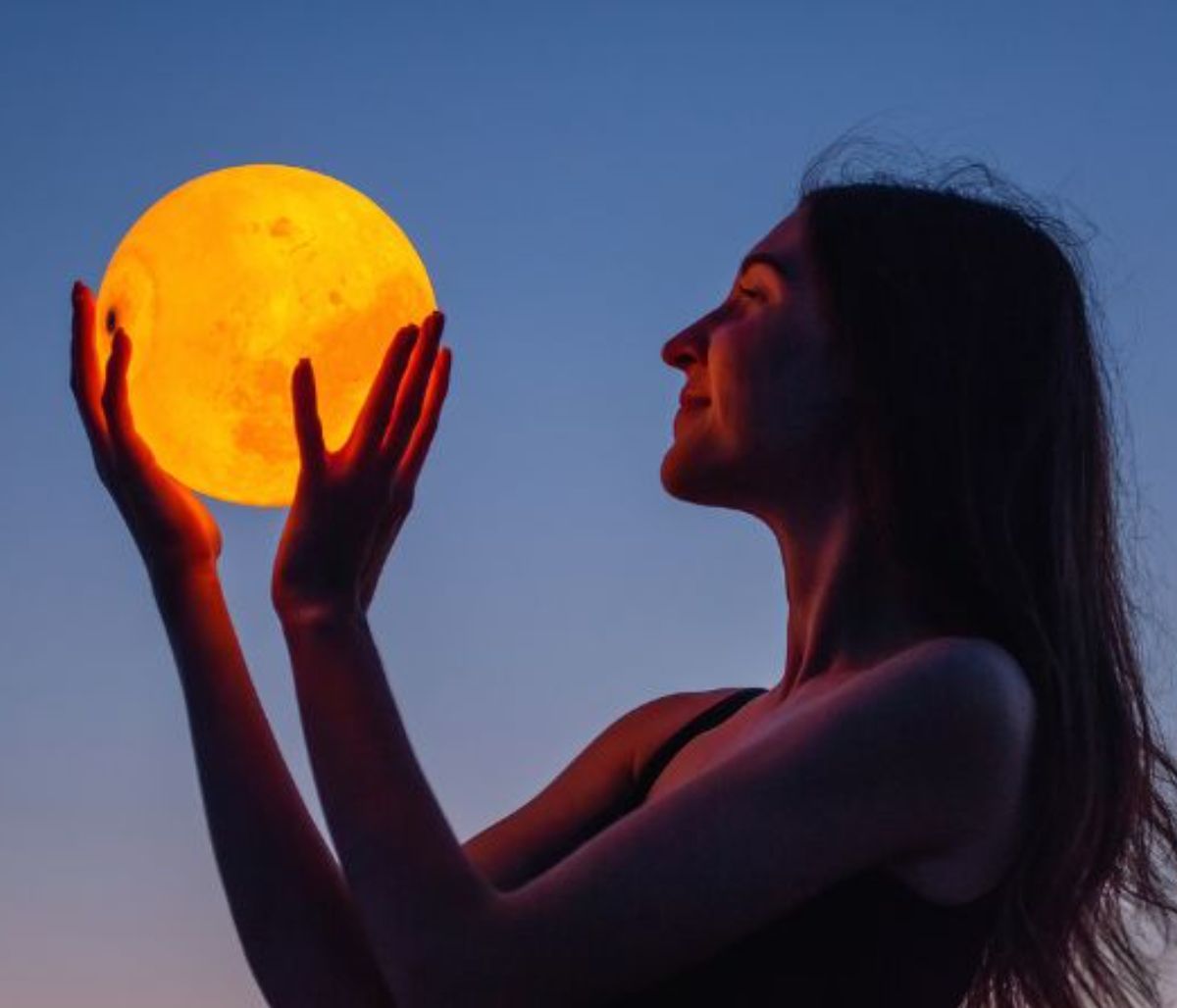 Σήμερα 12/08: Πανσέληνος στον Υδροχόο - Όσο δεν αλλάζεις, βουλιάζεις