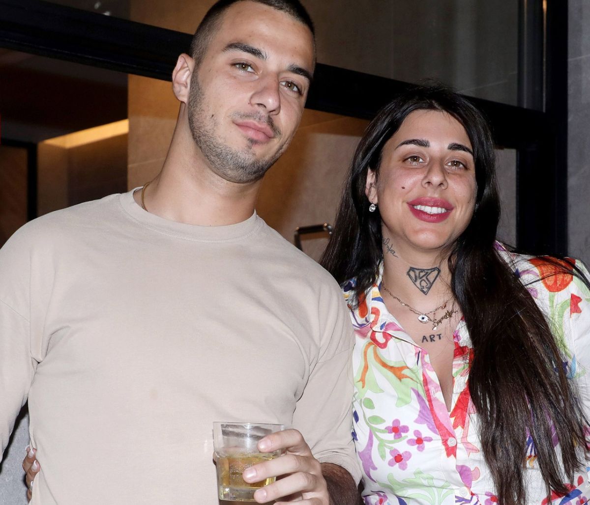 Super Κική: Πρώτη δημόσια εμφάνιση με φουσκωμένη κοιλίτσα μαζί με τον σύντροφό της! Τι συμβαίνει;