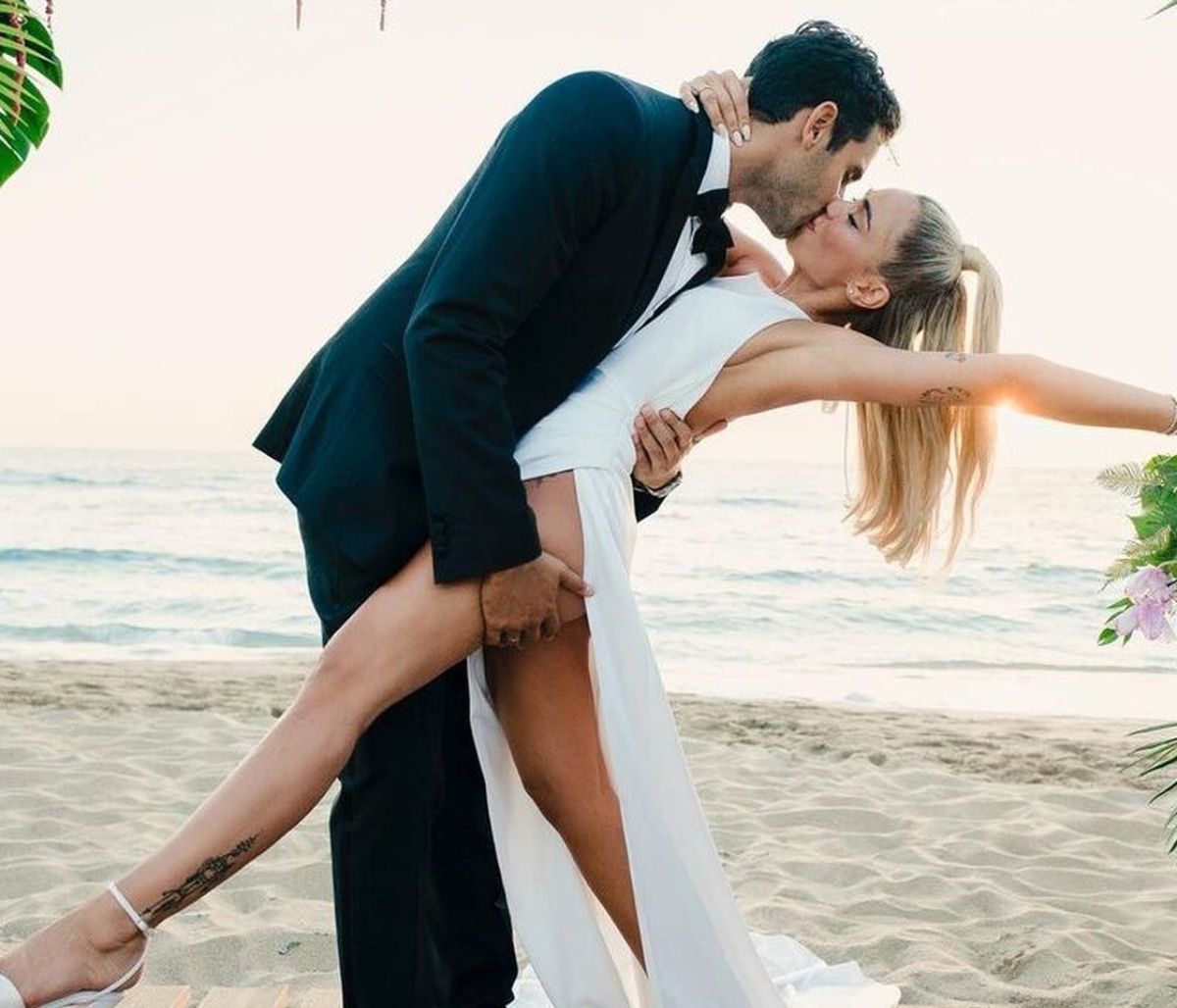 Κόνι Μεταξά: Νέες φωτογραφίες απο τις Μαλδίβες - Τα «μαγευτικά» τοπία και το outfit που αποθεώθηκε