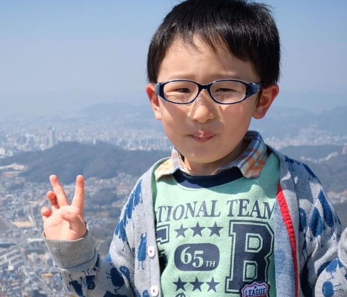 Πεντάχρονο αγόρι έπαιξε στα ντραμς το «Baby Shark» και έγινε viral – Εντυπωσίασε τους πάντες