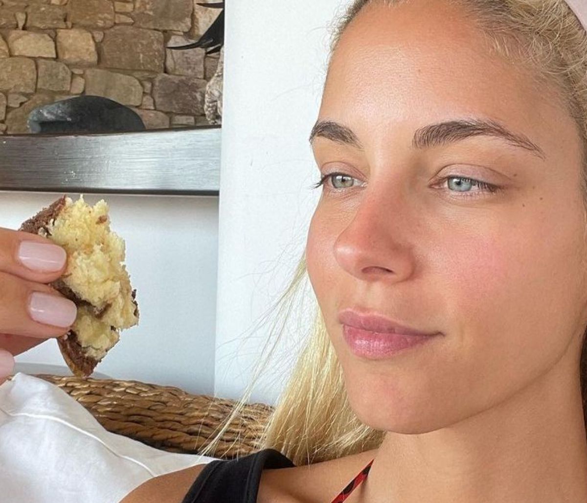 Δούκισσα Νομικού: Μπήκε στην κουζίνα με τα παιδιά και έφτιαξε κέικ σοκολάτα βανίλια