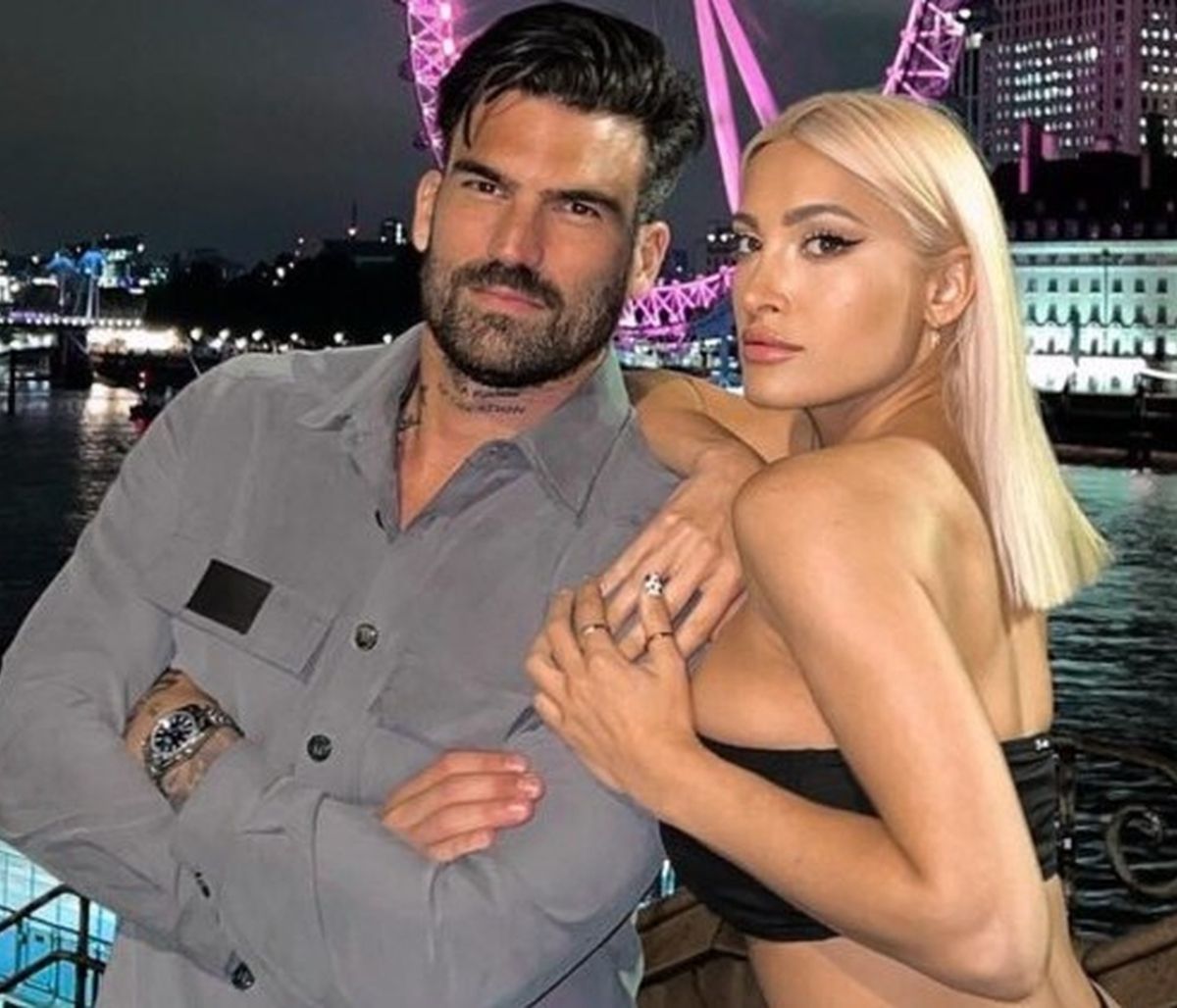 Ιωάννα Τούνη: Δείτε πόσο φούσκωσε η κοιλίτσα της - Ο Αλεξάνδρου την φωτογραφίζει με μπικίνι!