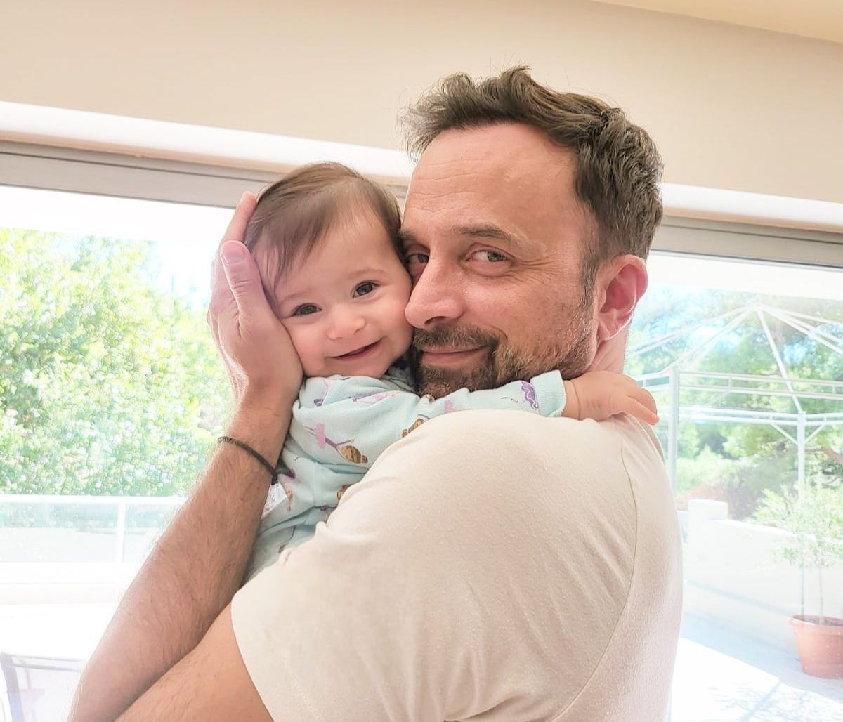 Γιώργος Λιανός: Σήμερα η βάφτιση της κόρης του - Όλες οι φορές που την είδαμε