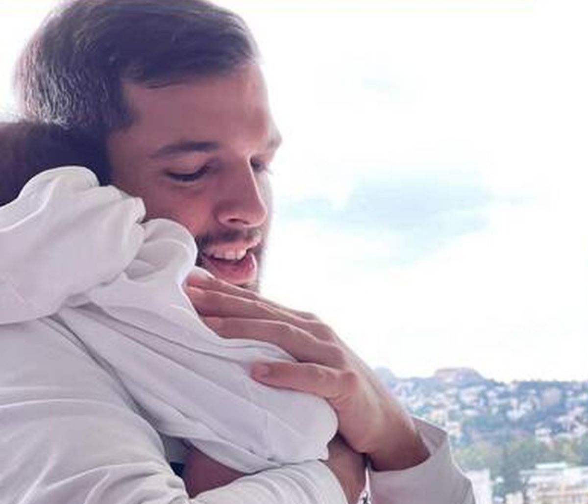 Πέτρος Συρίγος:  Η σπάνια φώτο με την κόρη και τη σύντροφό του