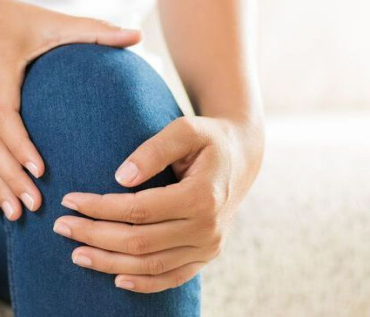 Αρθρίτιδα στο γόνατο: Τα συμπτώματα, η διάγνωση και η θεραπεία