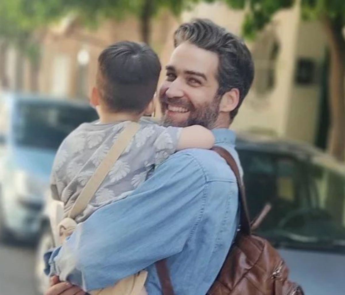 Γιώργος Χριστοδούλου: Ο γιος του Σταύρου από τον «Σασμό» πήγε παιδικό σταθμό - Οι φώτο με την τσάντα