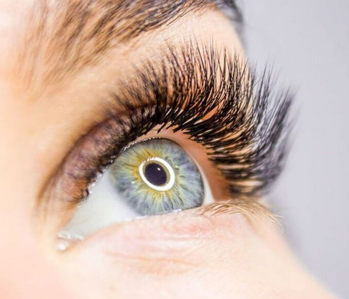 Ξηροφθαλμία: Τα σημάδια, οι αιτίες που την προκαλούν και οι θεραπευτικές επιλογές