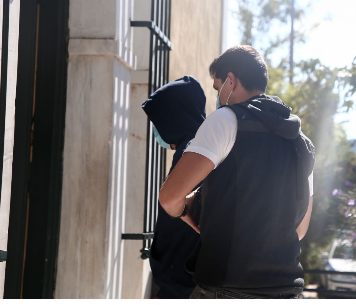 Εμετική δήλωση πατέρα Μίχου για 12χρονη: Σε όποιον και να κουνιόταν...