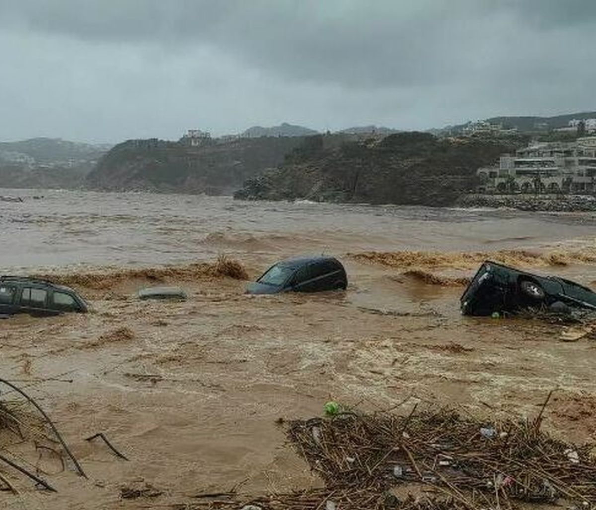 Ενας νεκρός και 2 αγνοούμενοι από την κακοκαιρία στην Κρήτη