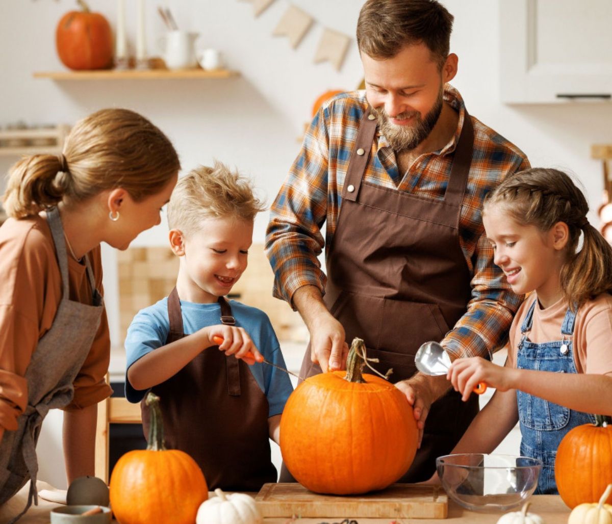 Μάθετε πώς θα σκαλίσετε κολοκύθα (εικόνες βήμα-βήμα)