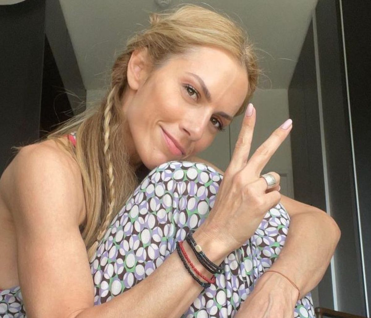 Ντορέττα Παπαδημητρίου: Φωτογράφισε τη μητέρα της στην παιδική χαρά