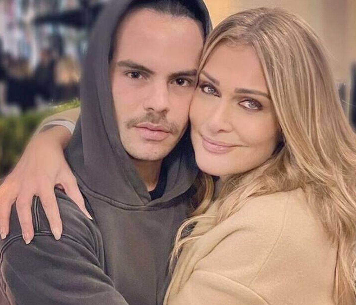 Άγγελος Λάτσιος: Στα μπουζούκια ο γιος της Μενεγάκη