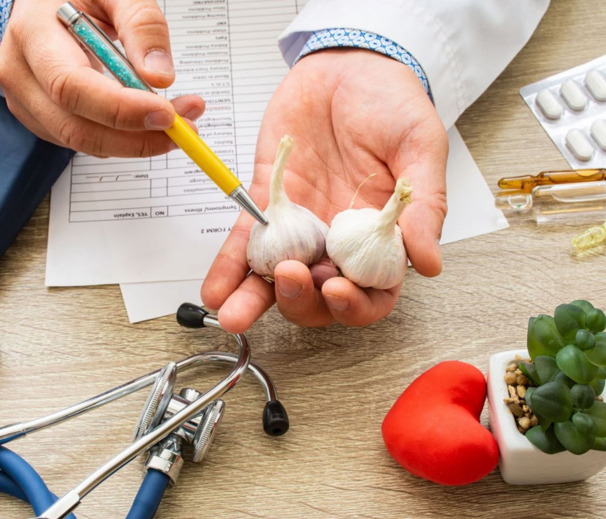 Τα αντιυπερτασικά οφέλη του σκόρδου