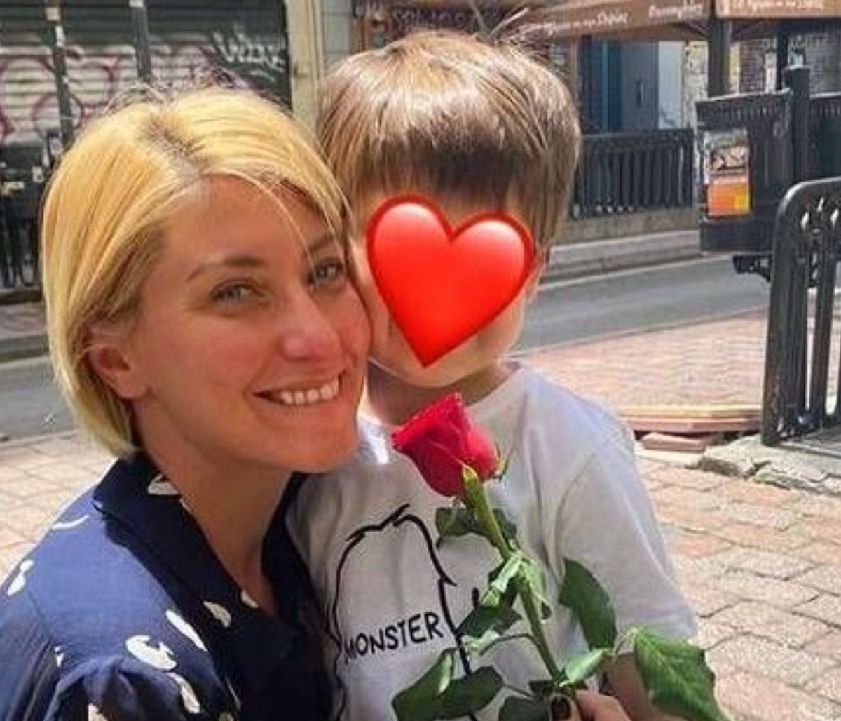 Σία Κοσιώνη:  Ο γιος της σε ρυθμούς ... Μουντιάλ