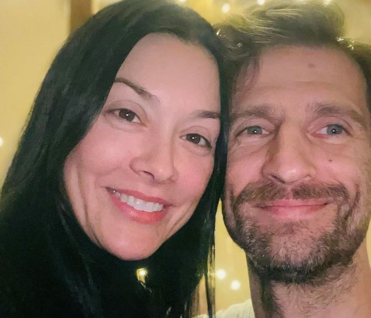 Μουμούρης: Η φώτο με τις τρεις κόρες του