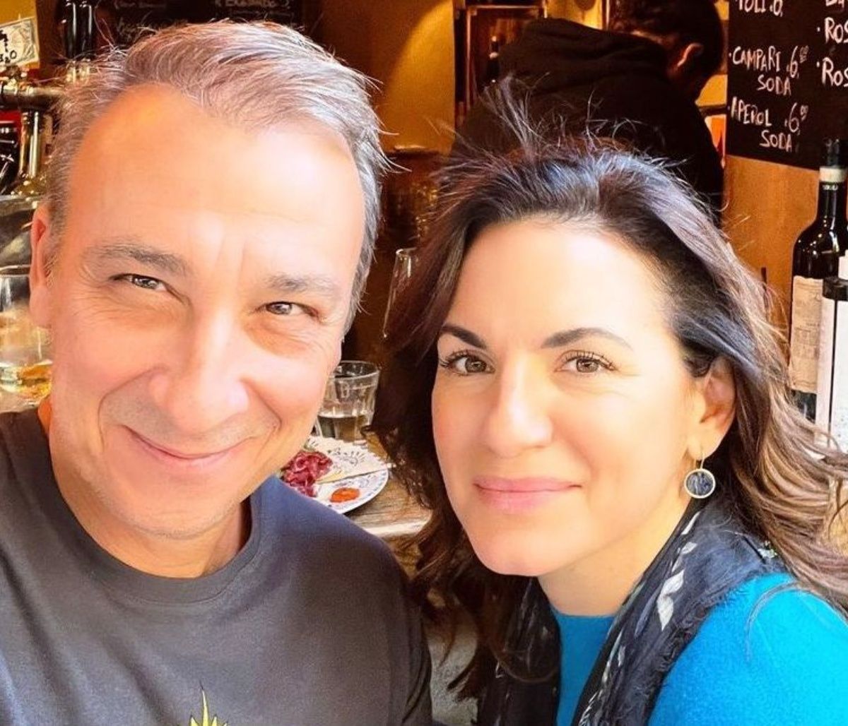 Μίνως Μάτσας - Όλγα Κεφαλογιάννη: Βόλτα με τα δίδυμα - Νέα φώτο