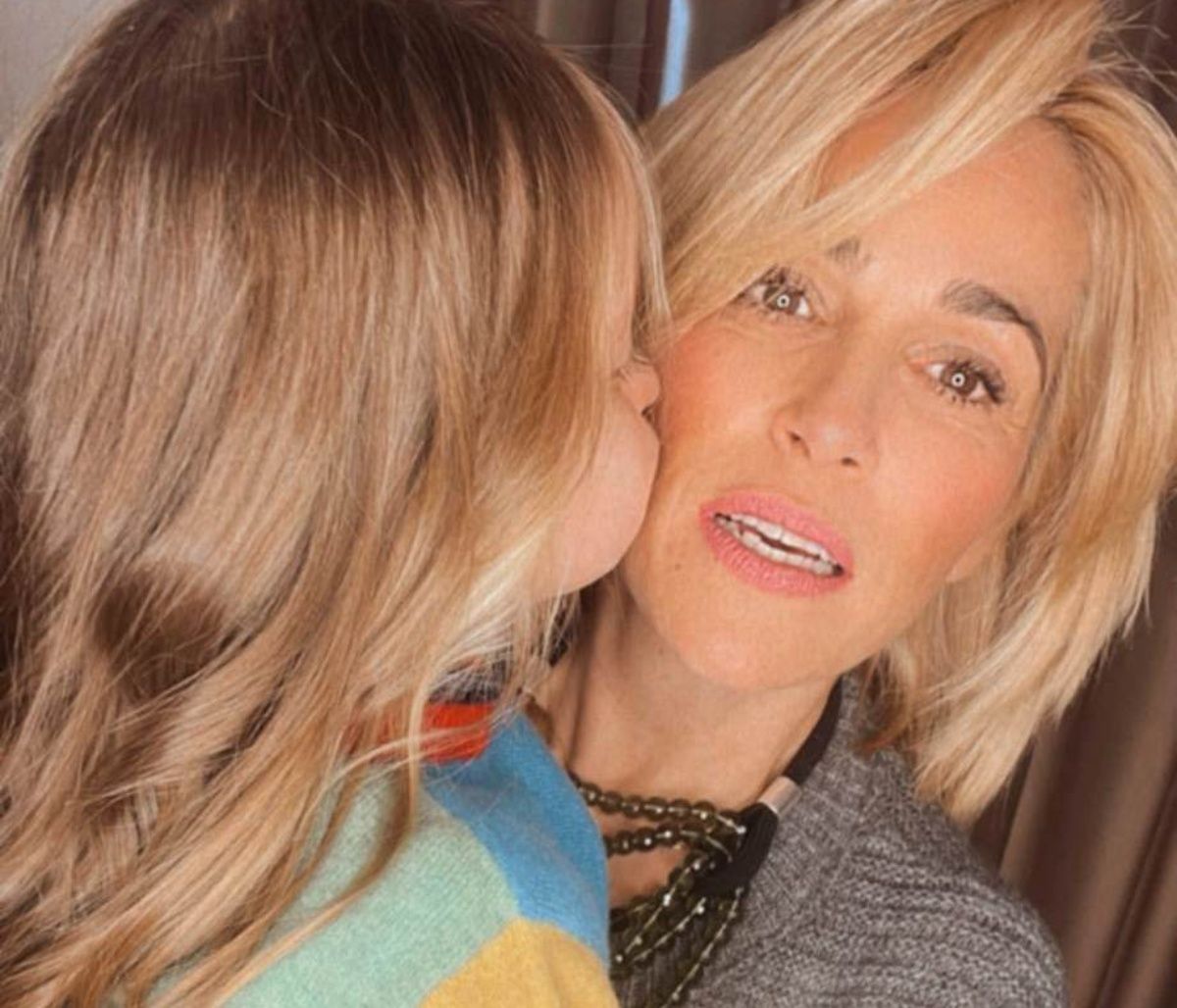 Τζένη Μπότση: Κούρεψε για πρώτη φορά την κόρη της Αλίκη