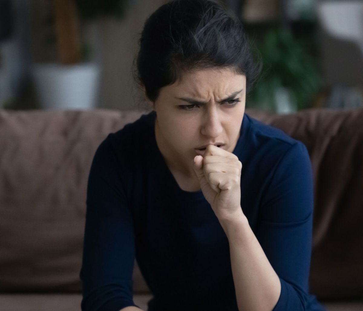 Οι 6 παράγοντες που μειώνουν στο μισό τον κίνδυνο μακράς Covid