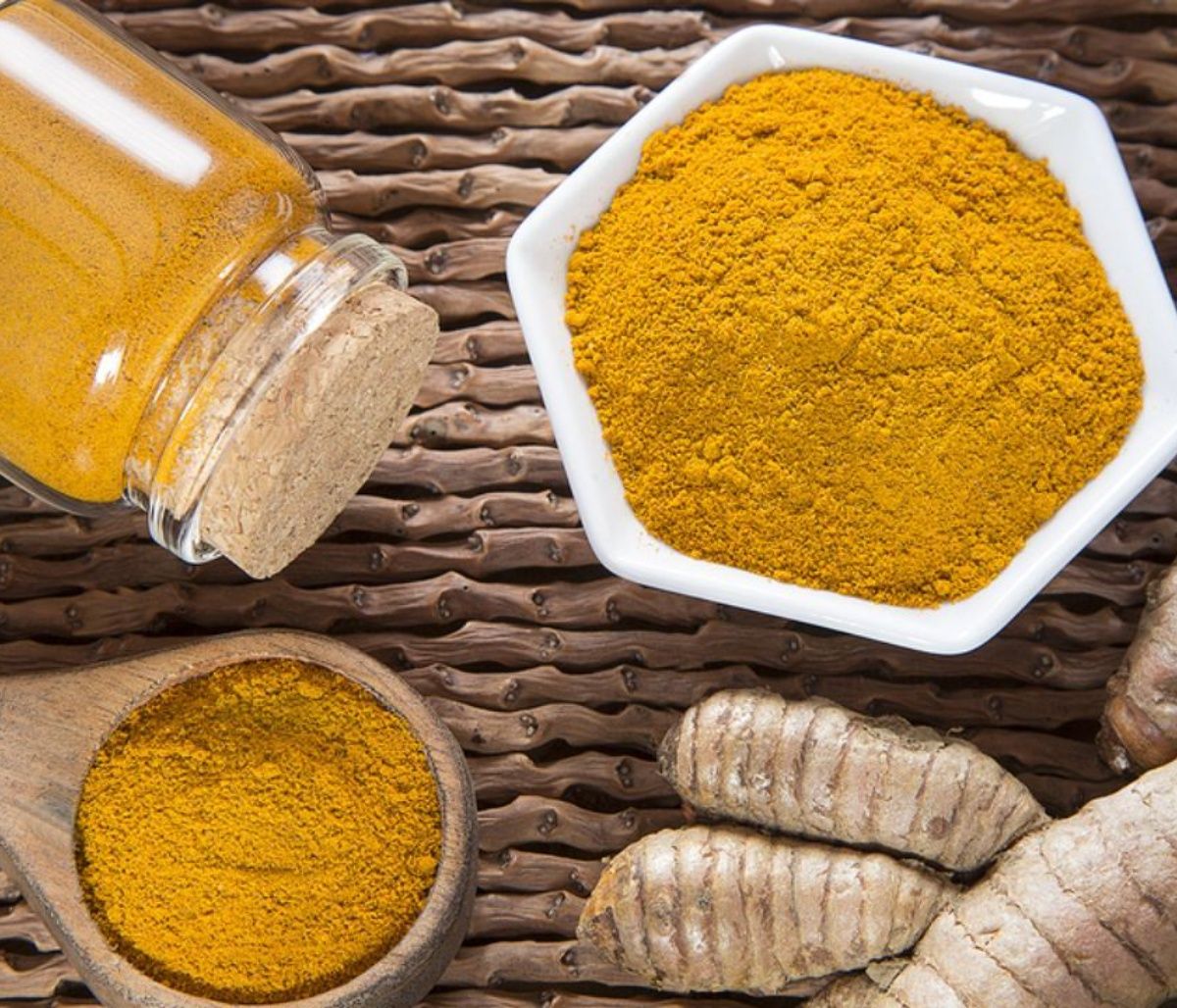 Πώς να αφαιρέσετε τον λεκέ από κουρκουμά