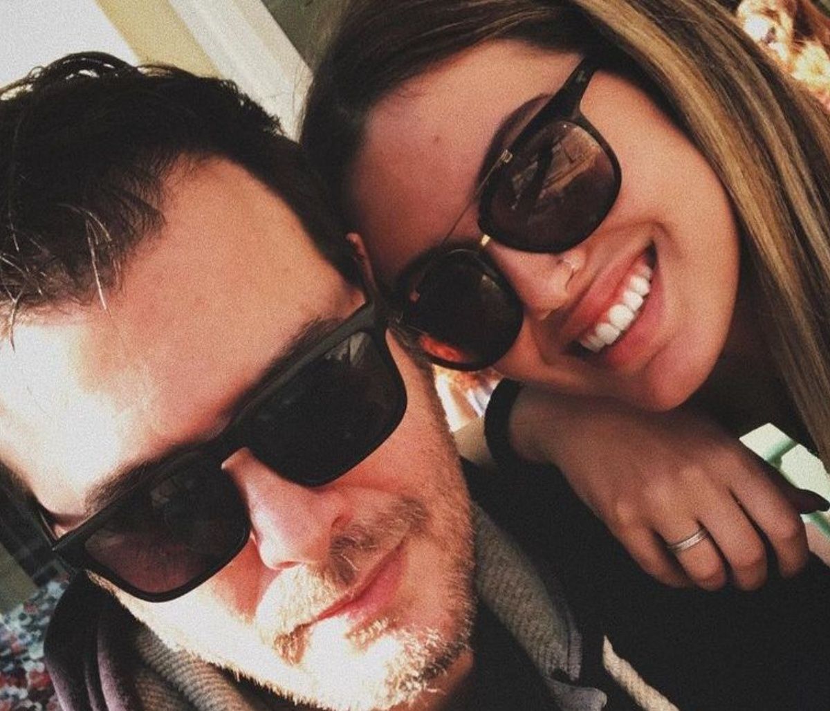 Λάμπης Λιβιεράτος: Με τις δύο κούκλες κόρες του για φαγητό