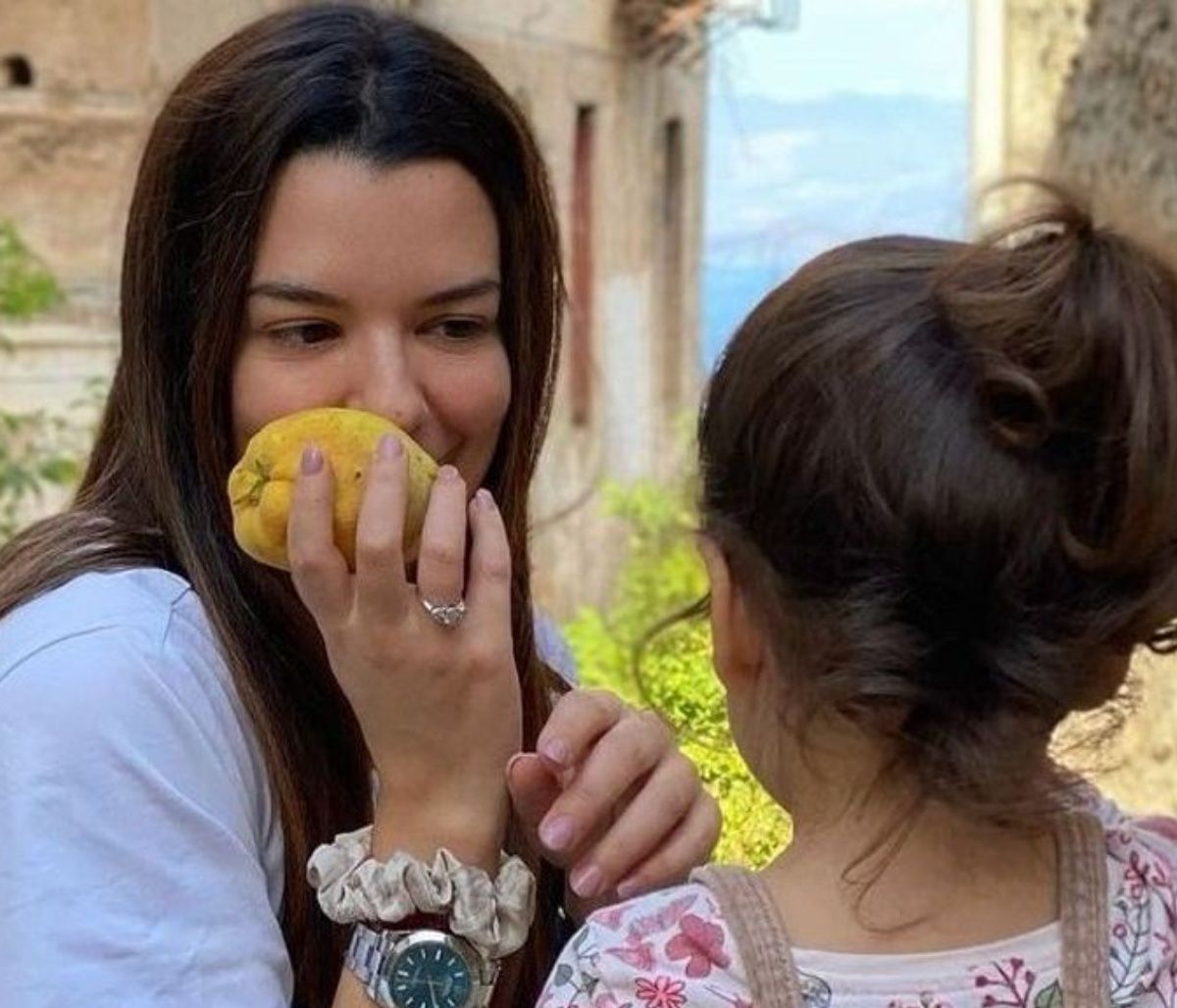 Νικολέττα Ράλλη: Βαφτίζει την κόρη της & αποκάλυψε τη νονά!