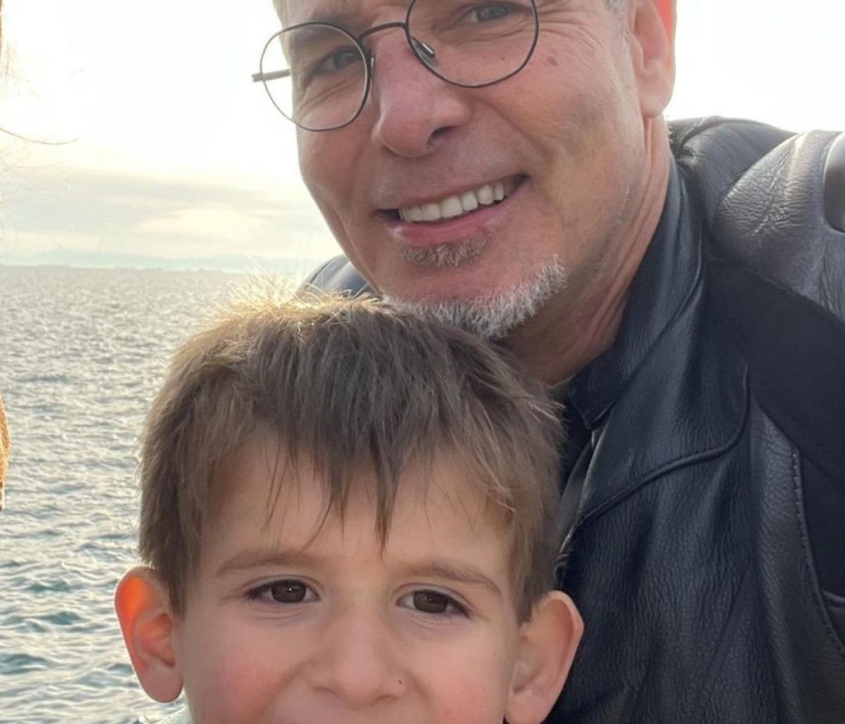 Θ. Αθερίδης: Ο εγγονός του φόρεσε του μπουφάν του-Απίθανες φώτο