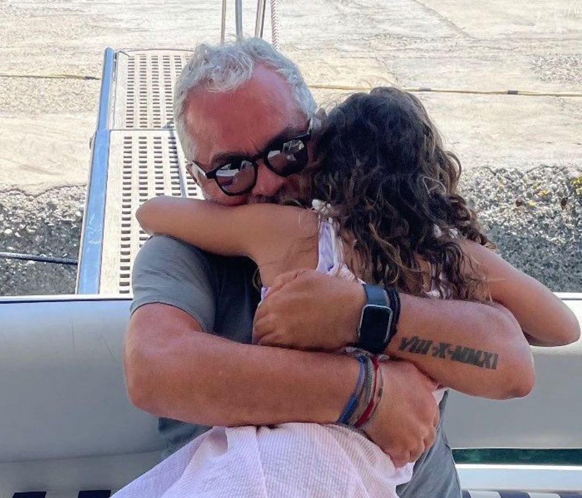 Γιώργος Λύρας: Όλος του ο κόσμος η κόρη του