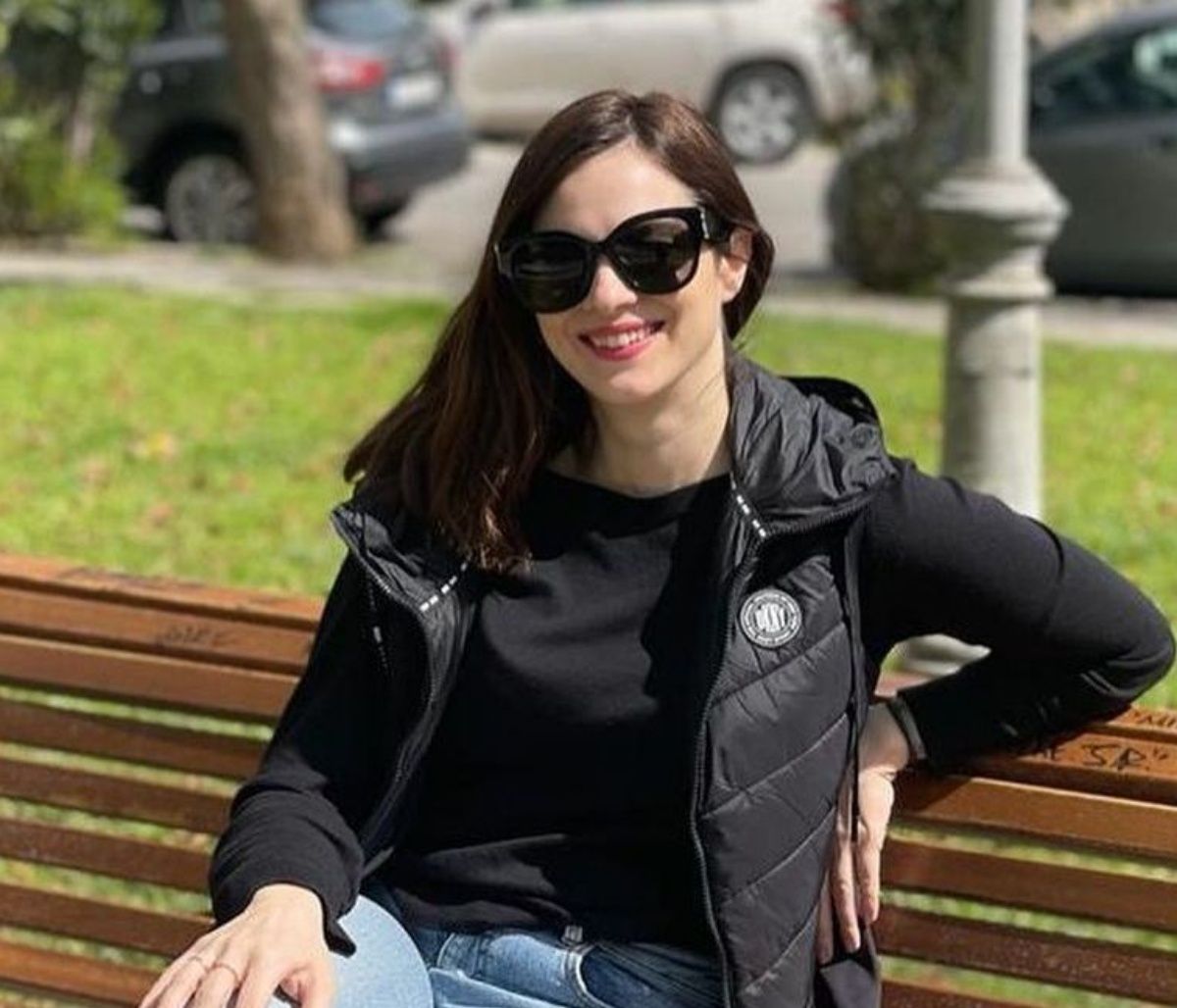 Ευγενία Δημητροπούλου: Η εικαστική παρέμβαση της κόρης της στα τζάμια του σπιτιού