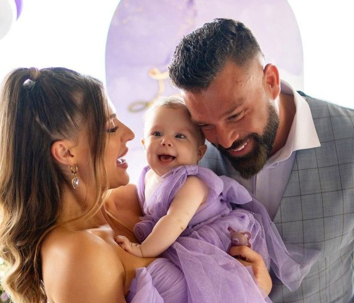 Κώστας Σόμμερ: Νέες φώτο από την παραμυθένια βάφτιση της κόρης του