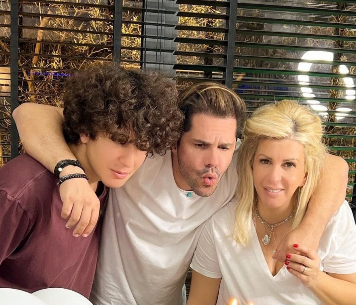 Γιώργος Τσαλίκης: Στην αποφοίτηση του δεύτερου γιου τους