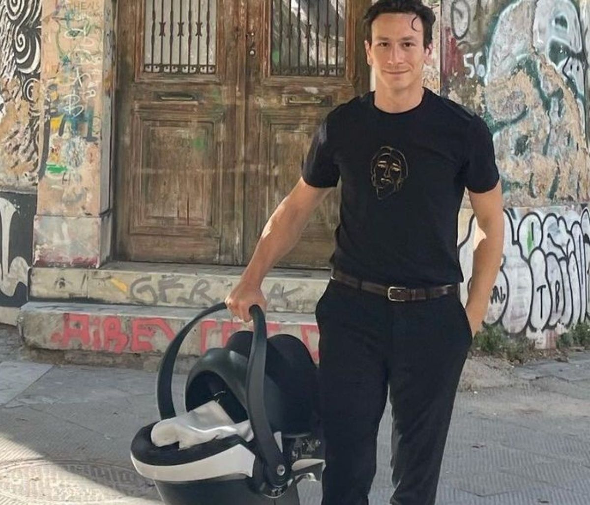 Μιχάλης Σαράντης: H φωτο με την κόρη του μετά από καιρό