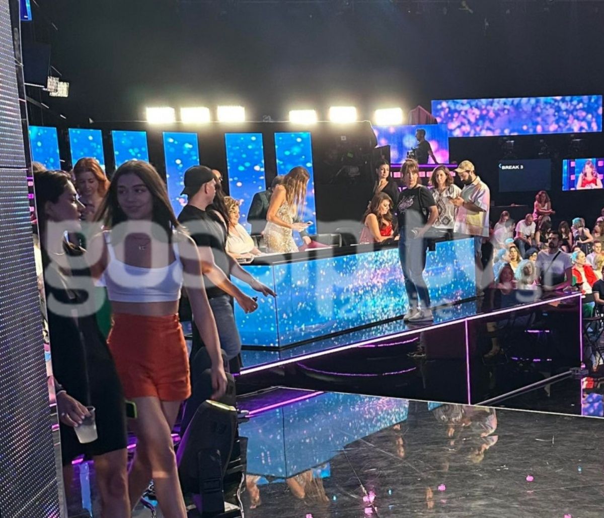 J2US Τελικός: Όσα συνέβαιναν backstage & κατέγραψε το gossip-tv